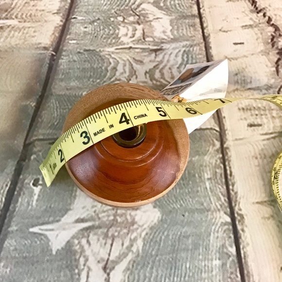 Brazilian Cherry & Curly Maple Wooden Oil Candle - Picture 5 of 7